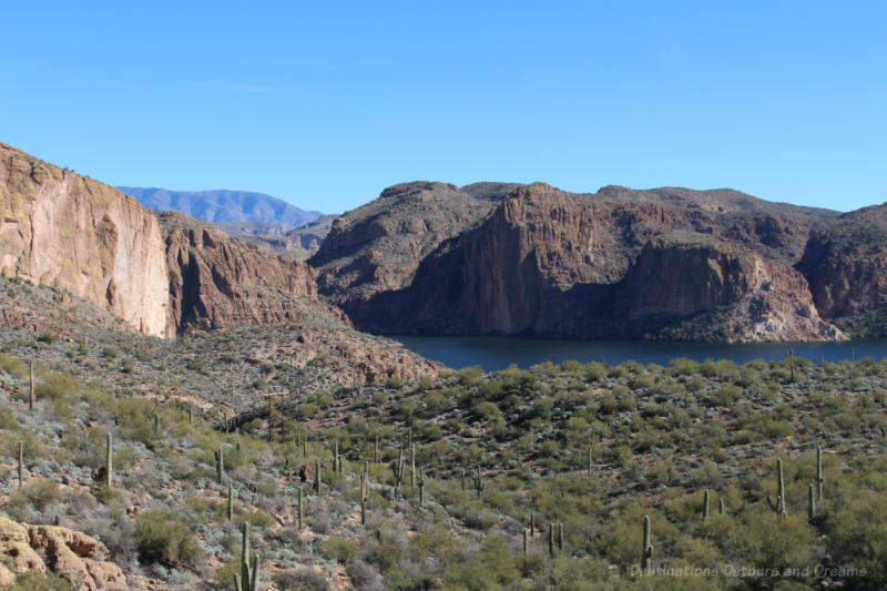 Canyon Lake Vista on Apache Trail