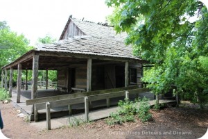 Log cabin