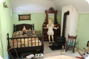 Seven Oaks House Museum child bedroom
