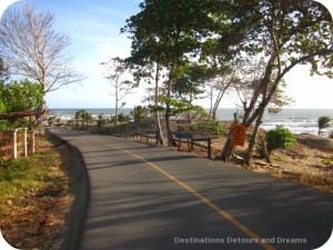 Road leading to Playa El Toro