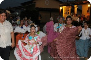 Carnaval pollera parade