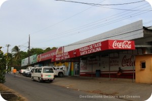 Pedasi bus and taxi stand