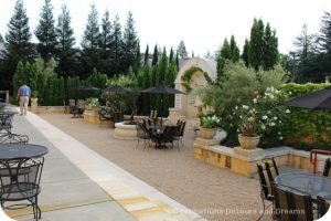 Dry Creek Inn outdoor space