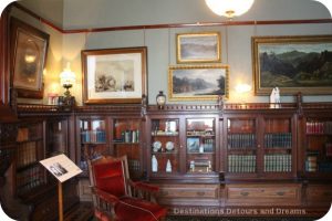 Craigdarroch Castle: Library