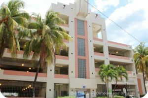 South Beach Art Deco Tour: parking garage