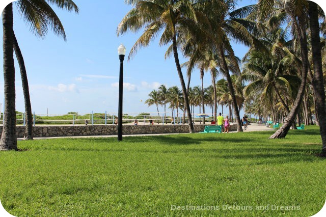 South Beach Art Deco Tour: walkway at Lummus Park