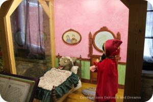Christmas Fairytale Vignettes: Little Red Riding Hood