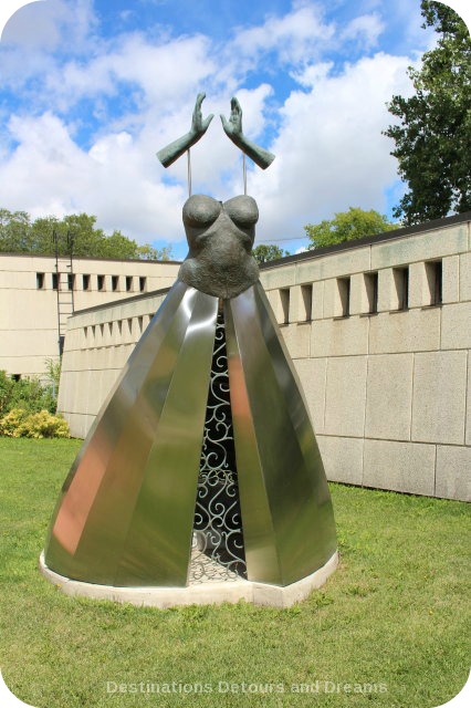 Garden of Sculptures in Saint Boniface: La Promise by Madeleine Vrignon