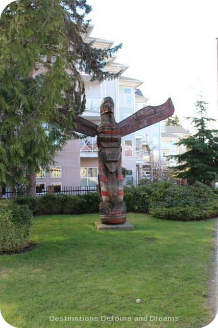 Transformation of Man by Glen Edwards, Andrew Edwards, Herb Rice totem pole in Duncan British Columbia (the City of Totems)