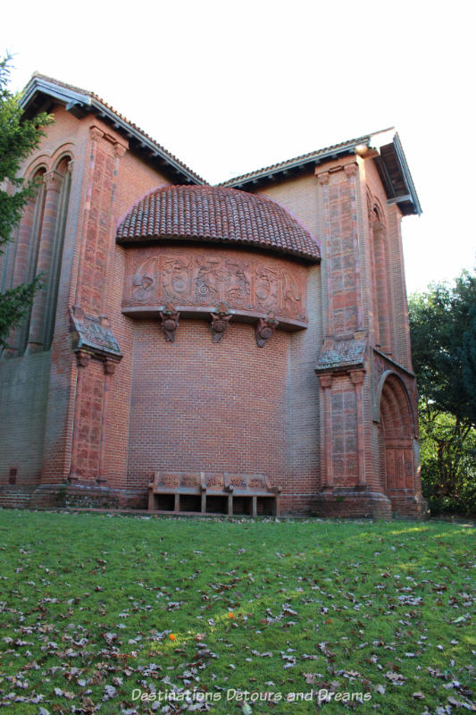 The Mystical and Extraordinary Watts Chapel: a Cemetery Chapel in Crompton, Surrey designed as work of art by Mary Watts