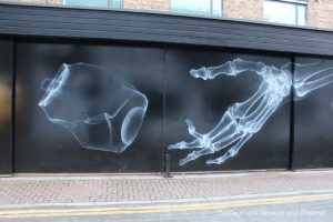 London street artin Shoreditch: The Future is Rubbish by Shok-1