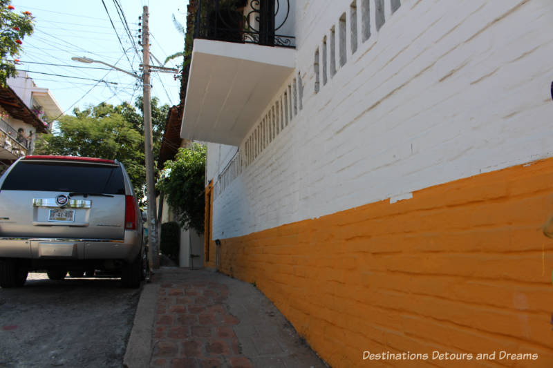 The Colourful Architecture and History of Gringo Gulch, Puerto Vallarta, Mexico: