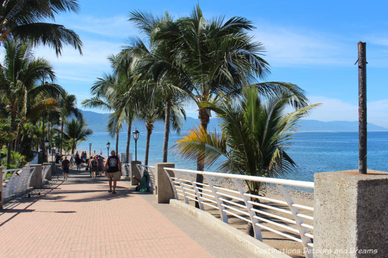 Strolling the Puerto Vallarta Malecón: the Malecón extension