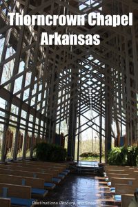 Thorncrown Chapel: a glass chapel in the Arkansas forest. An architectural award-winning chapel in harmony with the Ozarks woods around it. #Arkansas #EurekaSprings #architecture #nature