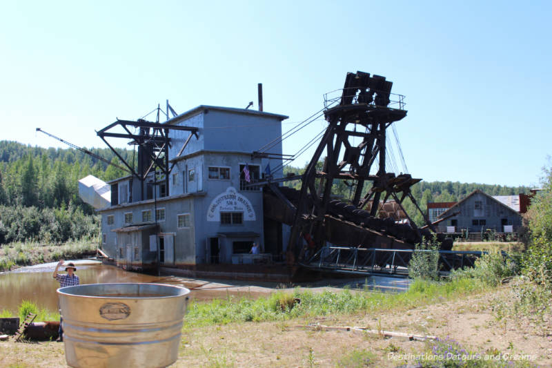 Gold Dredge 8 in Alaska: gold mining and oil history