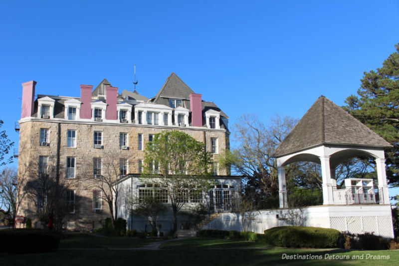 Eureka Springs: Crescent Hotel Crescent Hotel, Eureka Springs