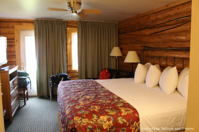 Cabin room at Pike's Waterfront Lodge in Fairbanks, Alaska