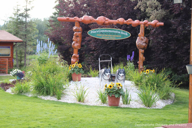 Iditarod Arch at Pike's Waterfront Lodge