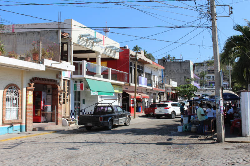 Street leading from main highway to beach in Bucerías, Mexico