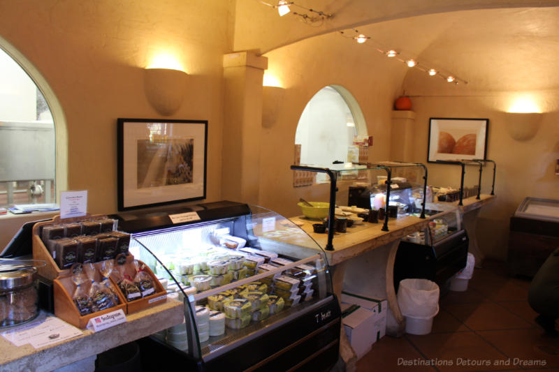 Salt Spring Island Wine and Cheese: Salt Spring Island Cheese Company shop Shop and tasting room at Salt Spring Island Cheese Company, British Columbia, Canada