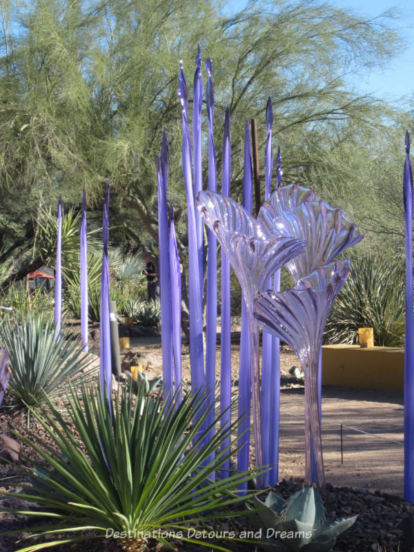 Chihuly Erbium Pink Flori sculpture