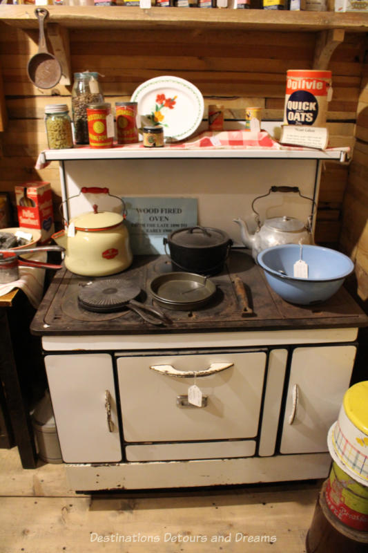 Old stove at the Prairieview Museum