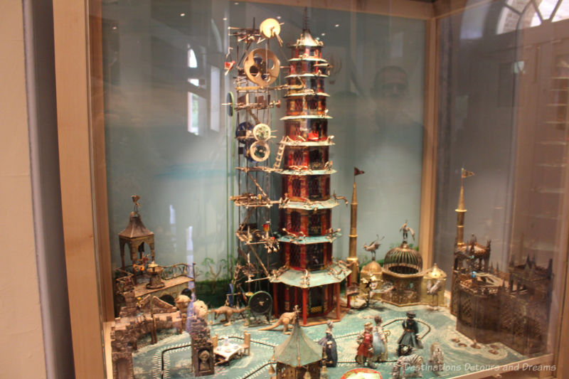 Automaton scene of the building of the Great Pagoda at Kew