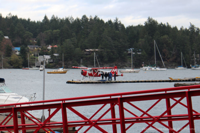 Float plane in Ganges Harbour on Salt Spring Island