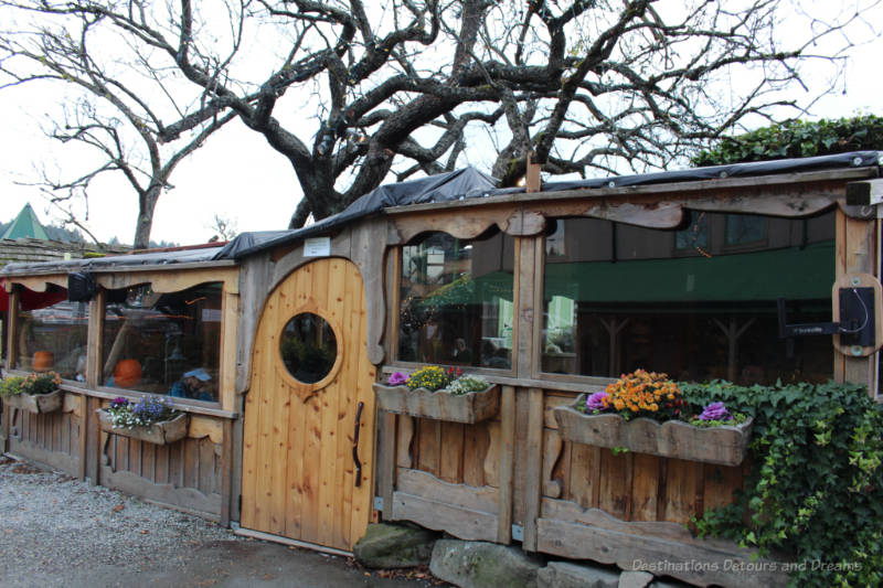 Dining on Salt Spring Island - the Treehouse Cafe