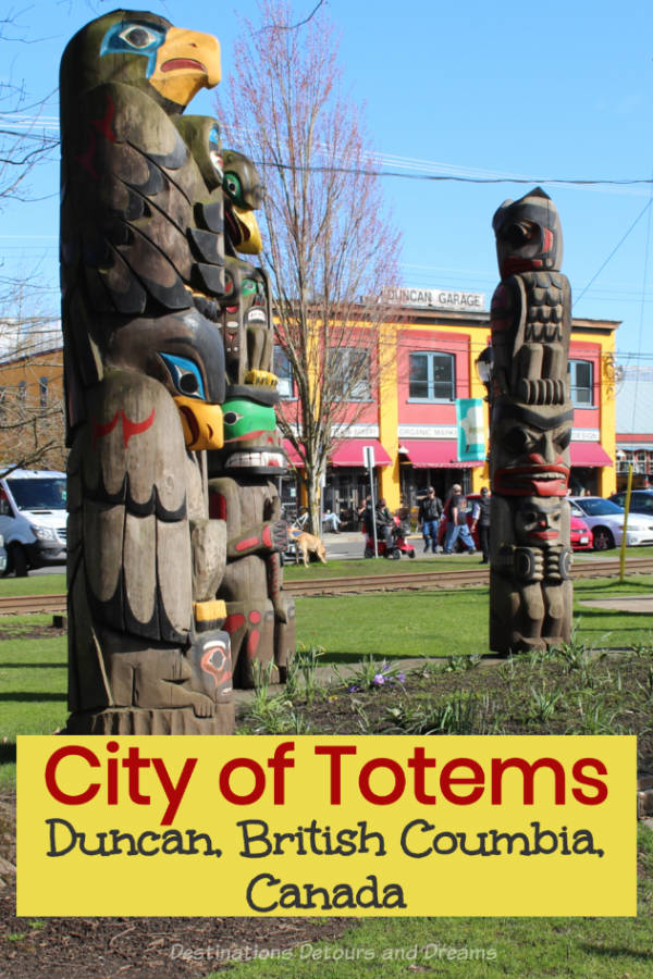 Duncan British Columbia on Vancouver Island is known as the City of Totems - take a self-guided totem pole tour #BritishColumbia #Duncan #walkingtour #totem #Canada