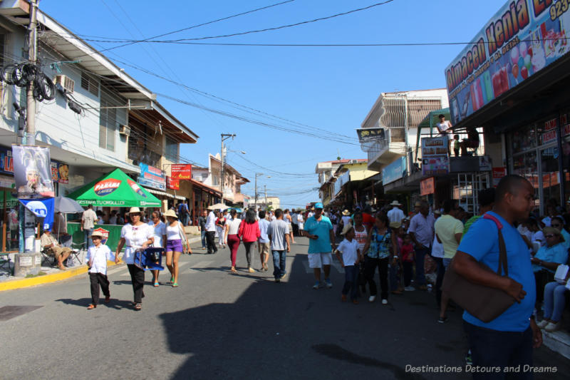 People filling the main street of Las Tablas, Panama as they wait for the Thousand Polleras Parade