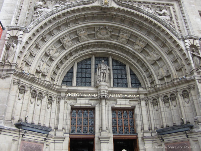 Arches and decorative works on the entrance to the Victoria and Albert Museum