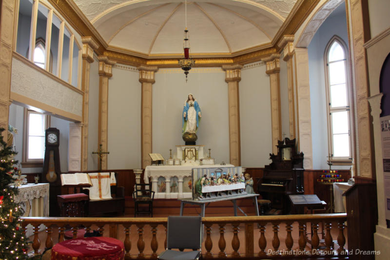 Altar with statue of Jesus at the Saint Boniface Museum