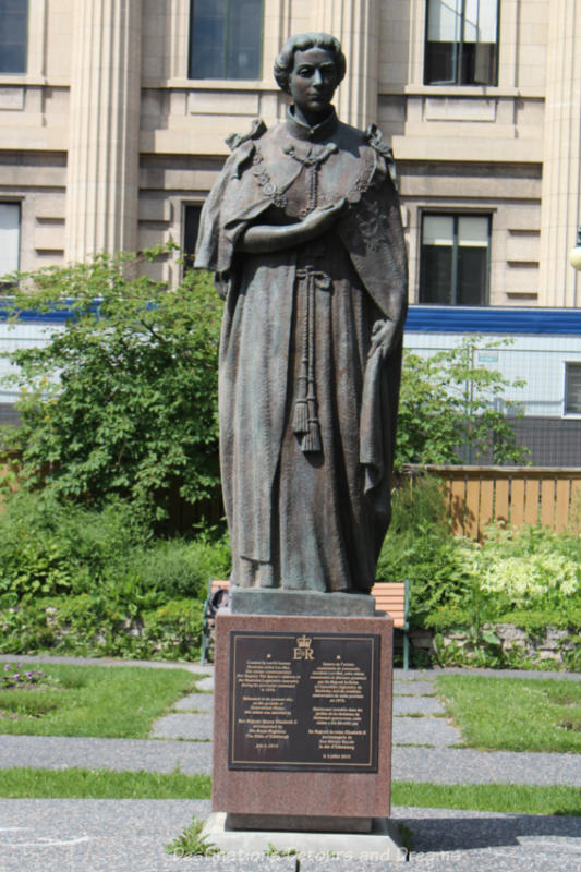 A full-length statue of Queen Elizabeth II 