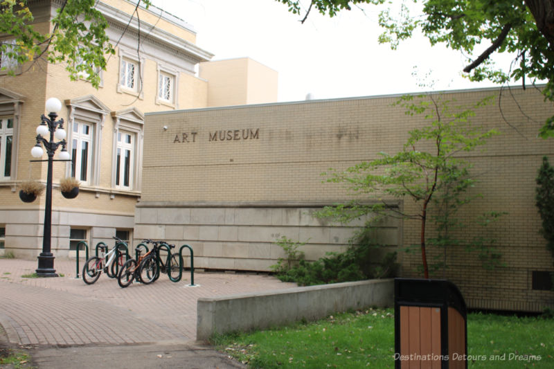 Plain brick exterior of a single level art museum