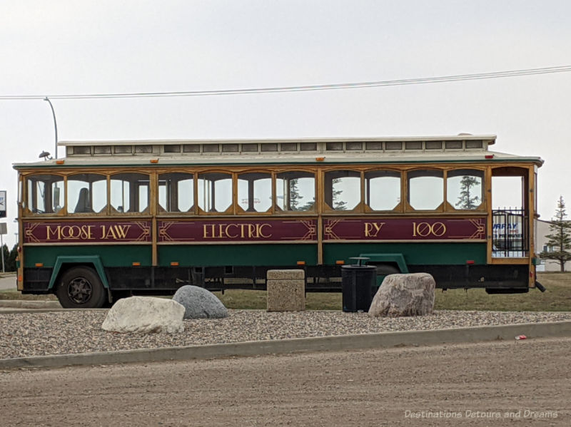 Moose Jaw trolley bus that takes people on city tours