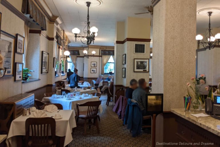 Lunch At The Parliamentary Dining Room In Victoria